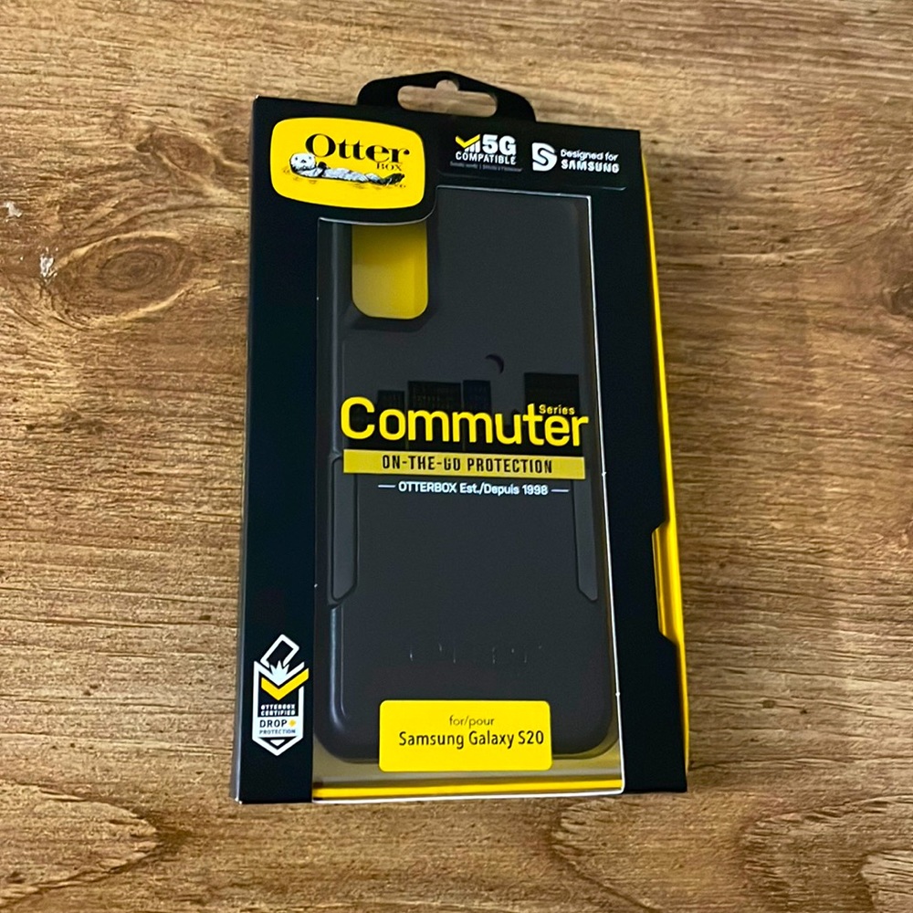 Galaxy S20/Galaxy S20 5G Case
Commuter Series